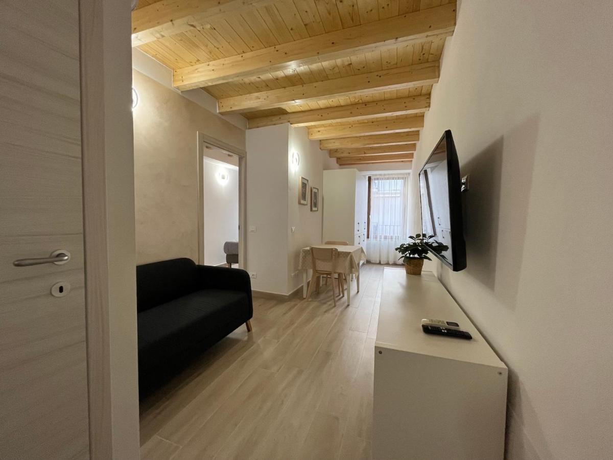 Anfite Apartments Santa Maria Дезенцано-дель-Гарда Экстерьер фото