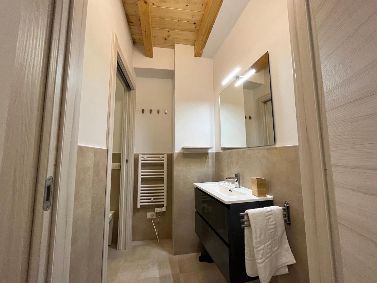 Anfite Apartments Santa Maria Дезенцано-дель-Гарда Экстерьер фото