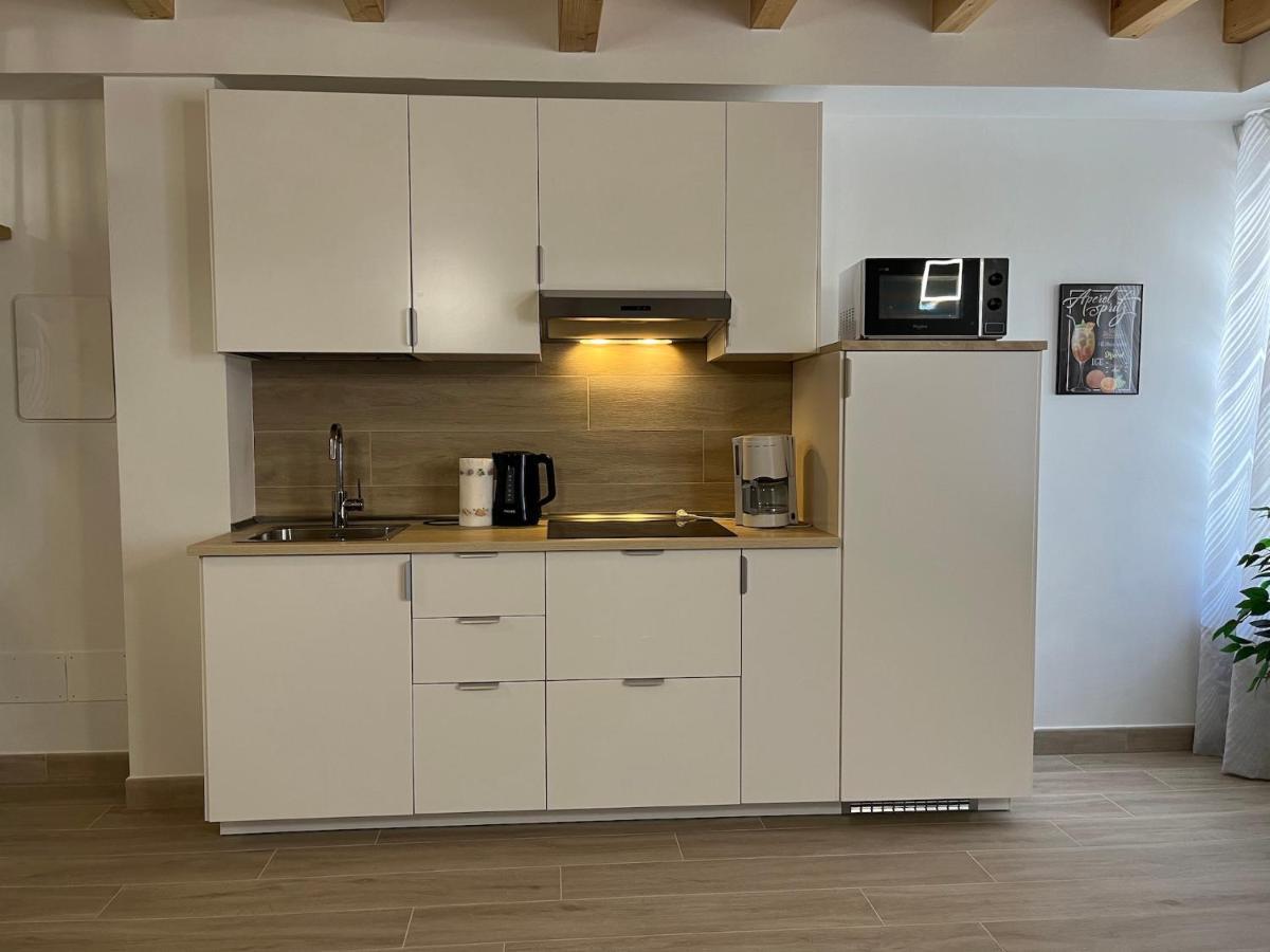 Anfite Apartments Santa Maria Дезенцано-дель-Гарда Экстерьер фото
